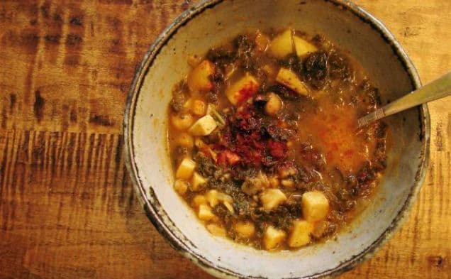 Kale & chickpea stew with cumin, smoked paprika and lime