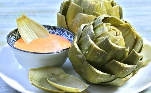 Steamed Artichokes With Roasted Red Pepper Aioli